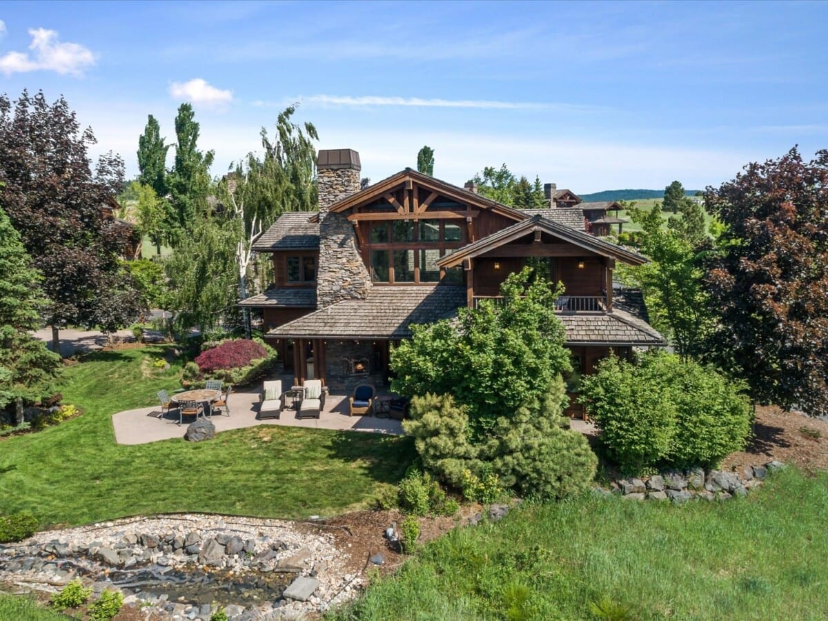 cabin mansion in montana