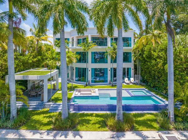 This Miami Beach Waterfront Home That Just Hit the Market Is All About Making a Statement