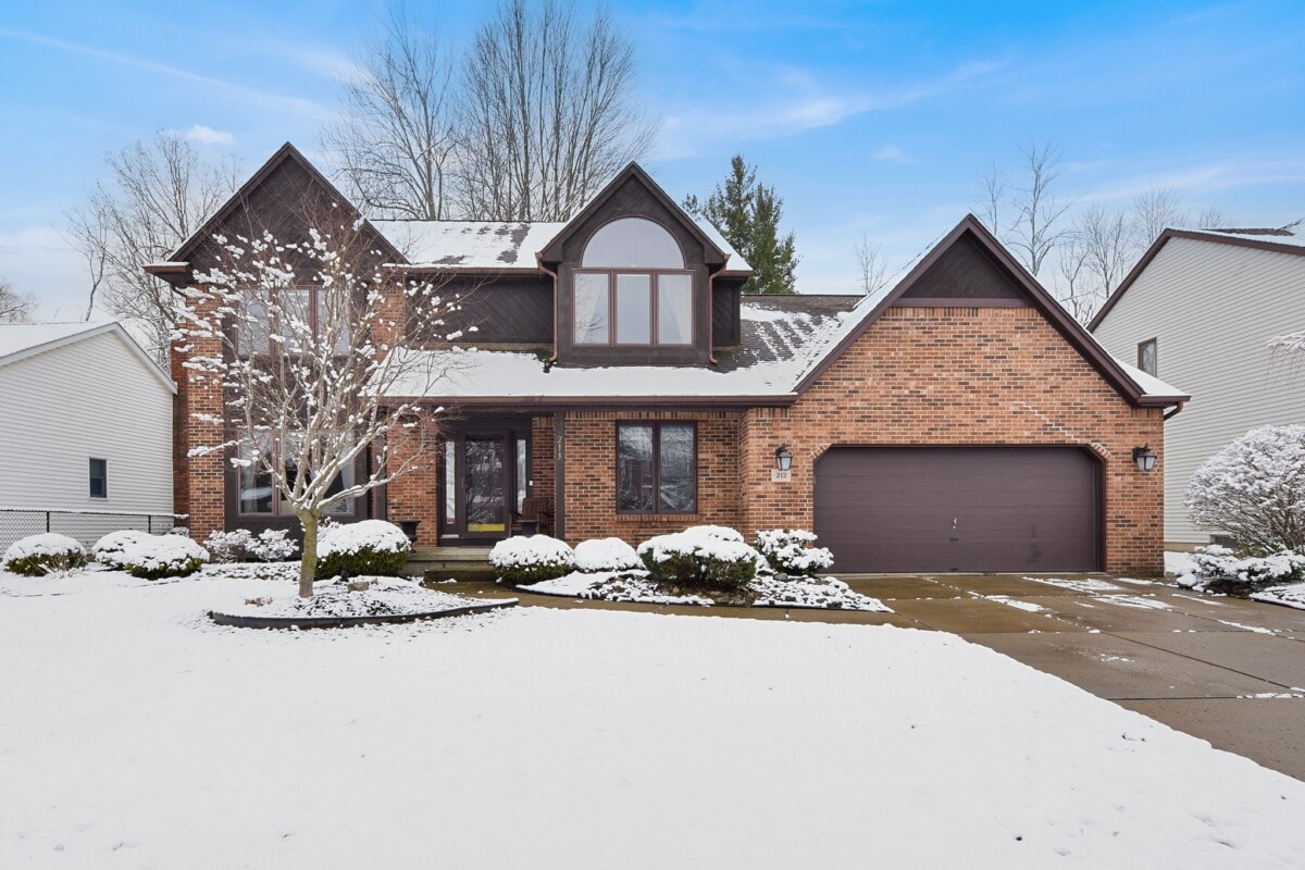 snowy home in Getzville New York