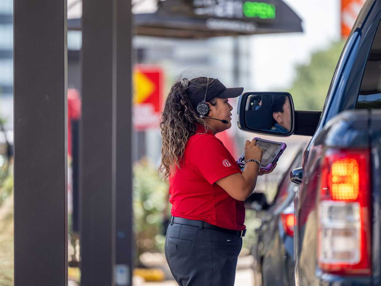 Chick-Fil-A drive thru