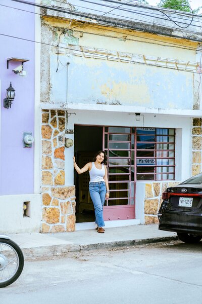 Architect Aranza García of Chuch Estudio refurbished a 19th-century house for short-term rental in the popular Mexican tourist town of Mérida. The home’s unassuming glass facade is similar to others on the street and belies the burst of color within.