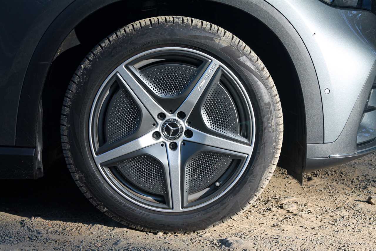 The wheel of the Mercedes EQE electric SUV. 