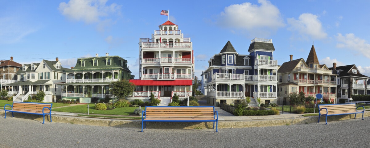 New Jersey houses in front of a beach