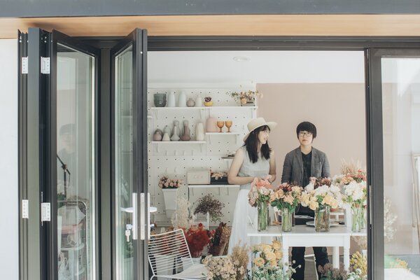 A rear detached garage doubles as Di’s floral design studio and self-proclaimed 