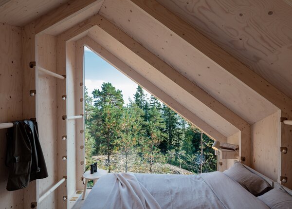 The Space of Mind cabin was built with simplicity in mind, with only room for the essentials.