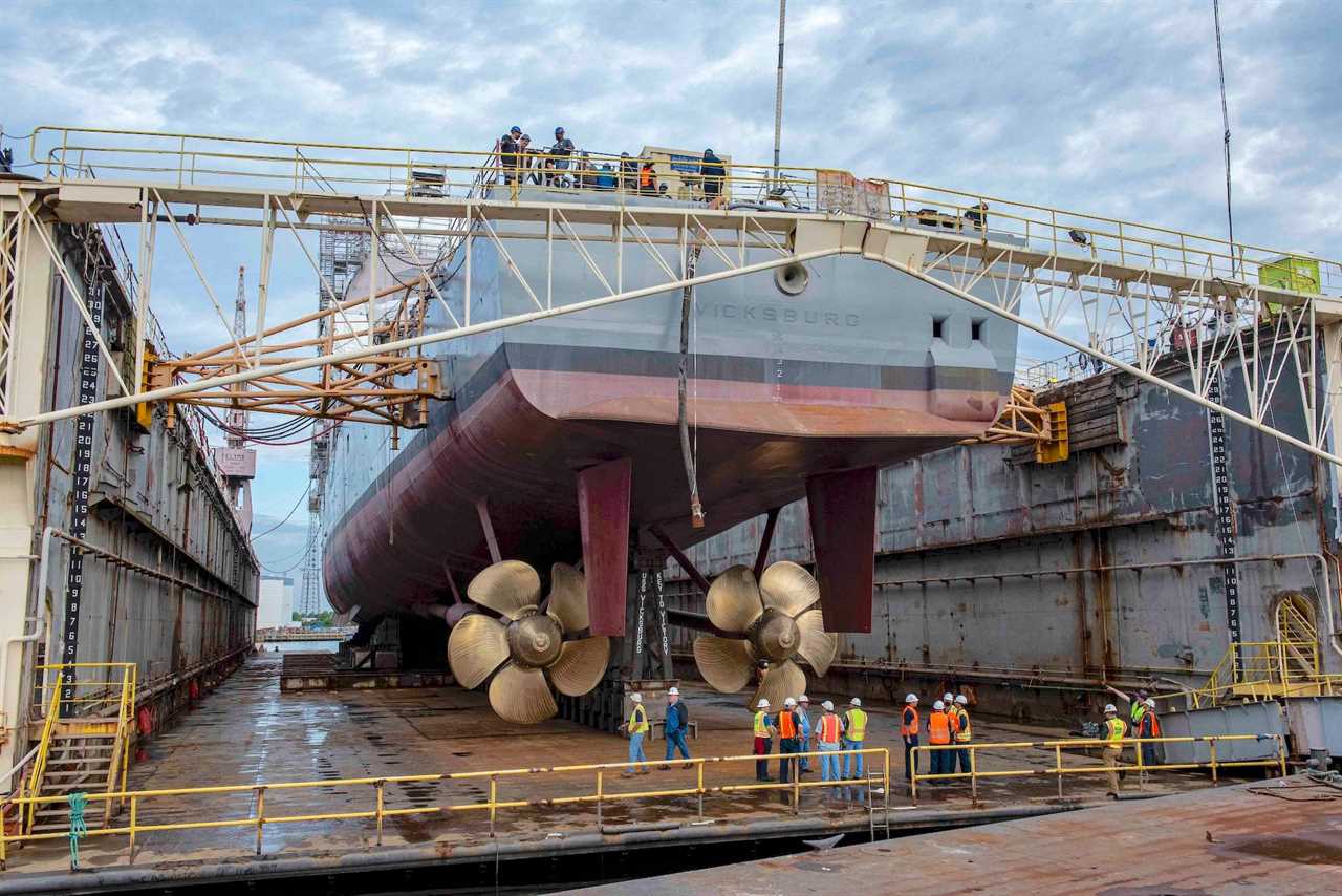 Navy Ticonderoga-class cruiser USS Vicksburg dry dock