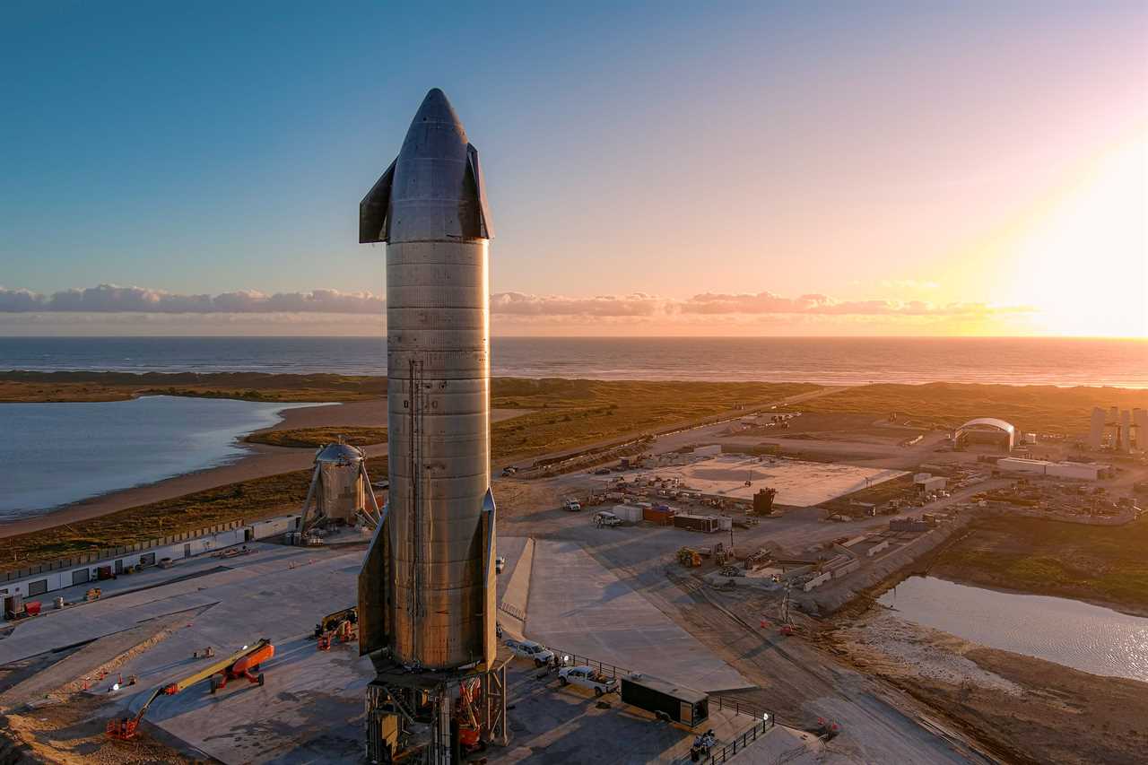 spacex starship sn8 serial number 8 boca chica beach launch pad site south texas SN8_20201110