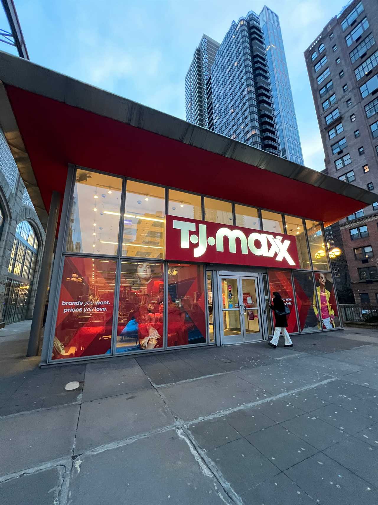 tj maxx in manhattan