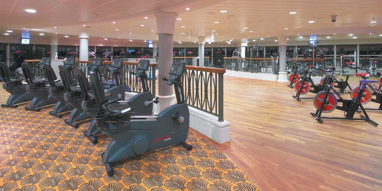 empty gym on serenade of the seas