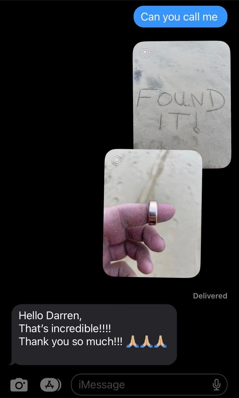 A text exchange between Darren Wiles and a client.