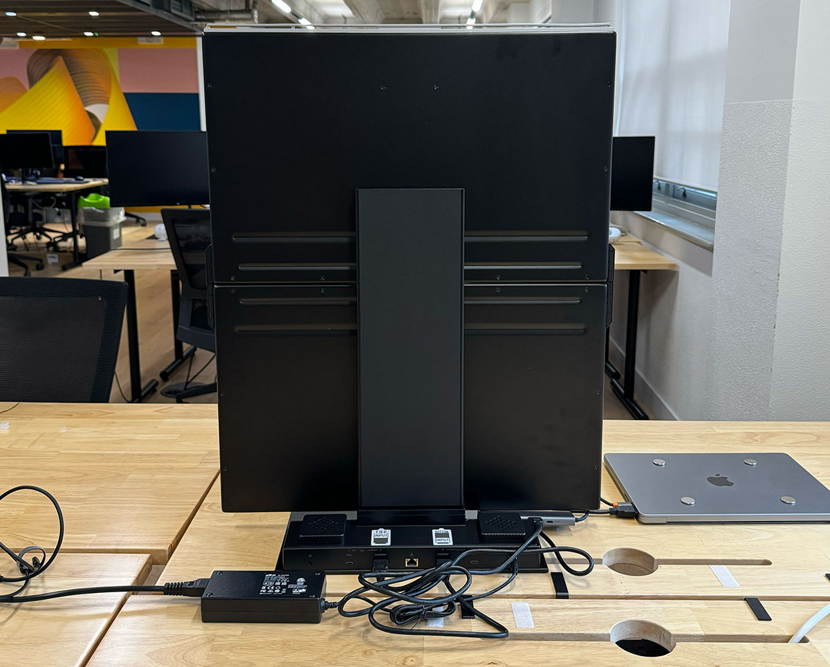 Geminos Vertical Dual Monitor back