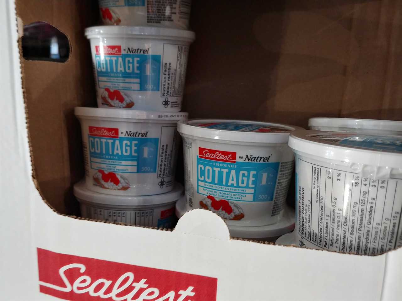 Containers of Sealtest cottage cheese