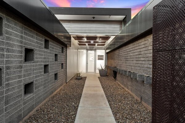 Concrete Blocks Meet Stainless Steel in This Phoenix Midcentury Asking $1.3M