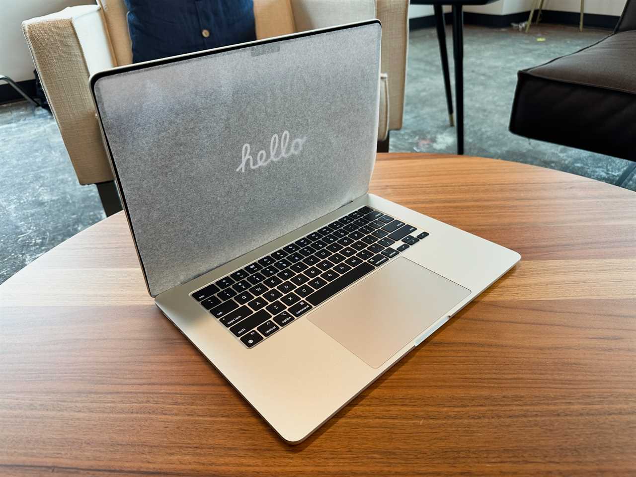 M3 MacBook Air Starlight