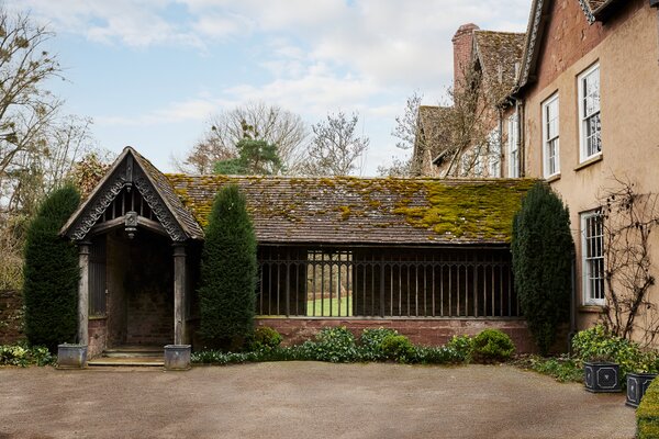 Lord Nelson’s Estate Hits the Market for £2.8M (And It Looks Exactly Like You Think It Does)