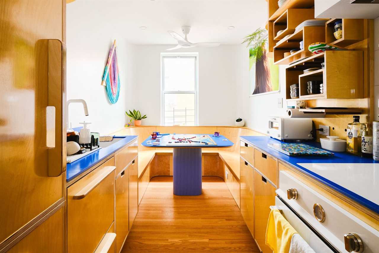 We Asked the Experts If Custom Kitchen Cabinets Are Actually Worth It