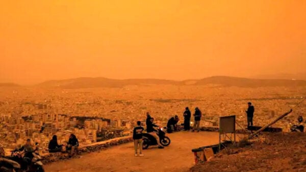 Dust Storm From Sahara Desert Crosses Mediterranean Sea, Gives Greece a Mars-Like Hue (VIDEO)