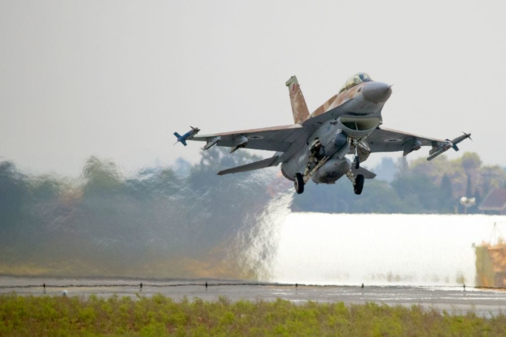 A picture taken on June 28, 2016 shows an Israeli Air Force F-16 I fighter jet taking off at the Ramat David Air Force Base located in the Jezreel Valley, southeast of the Israeli port city of Haifa