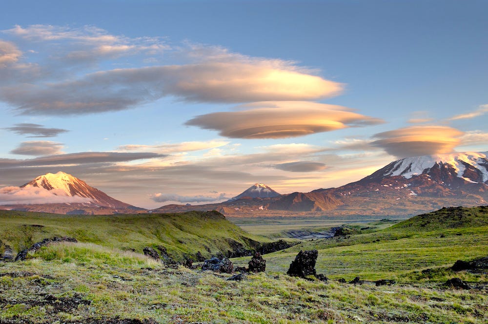 Lenticular Clouds optical illusion