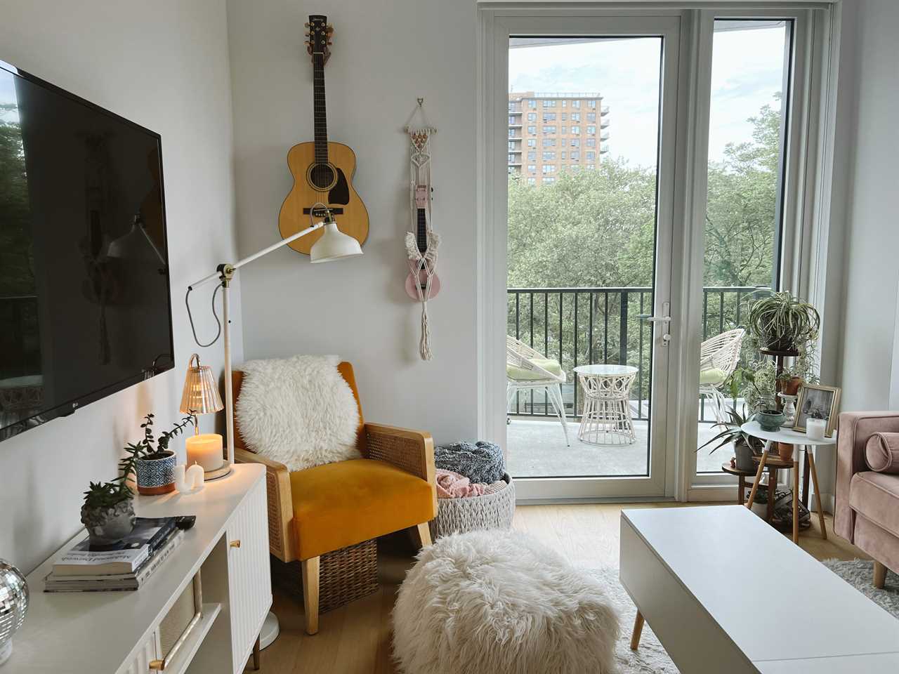 An alternate view of the living area and the balcony.