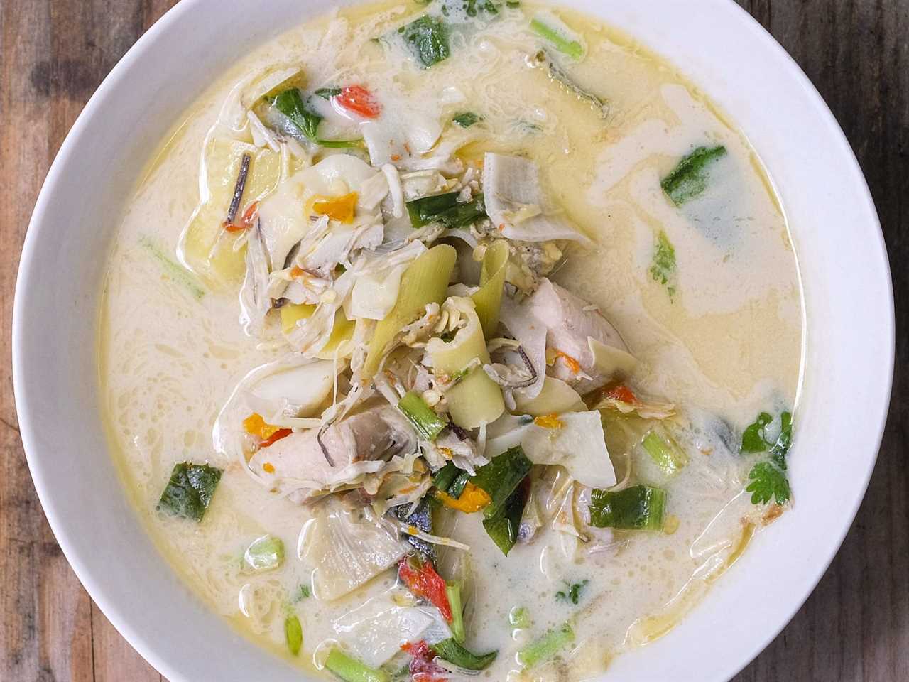 Thai chicken soup