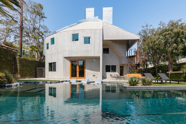 Step Inside Eric Owen Moss’s First Residential Design, Asking $10.9M in Los Angeles