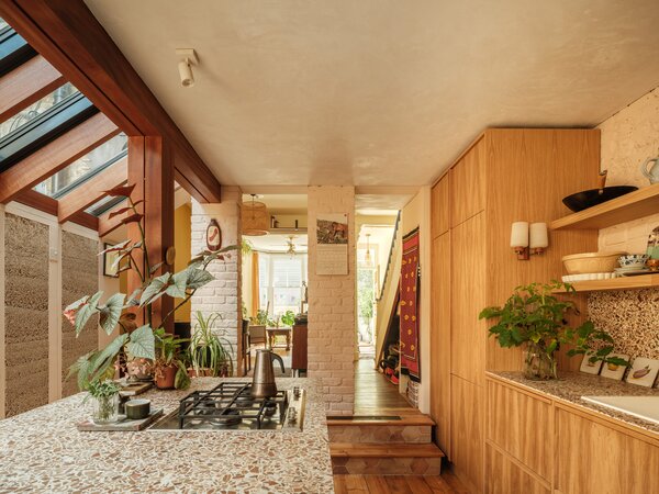 The Gorgeous Walls in This London Kitchen Renovation? That’s Hempcrete