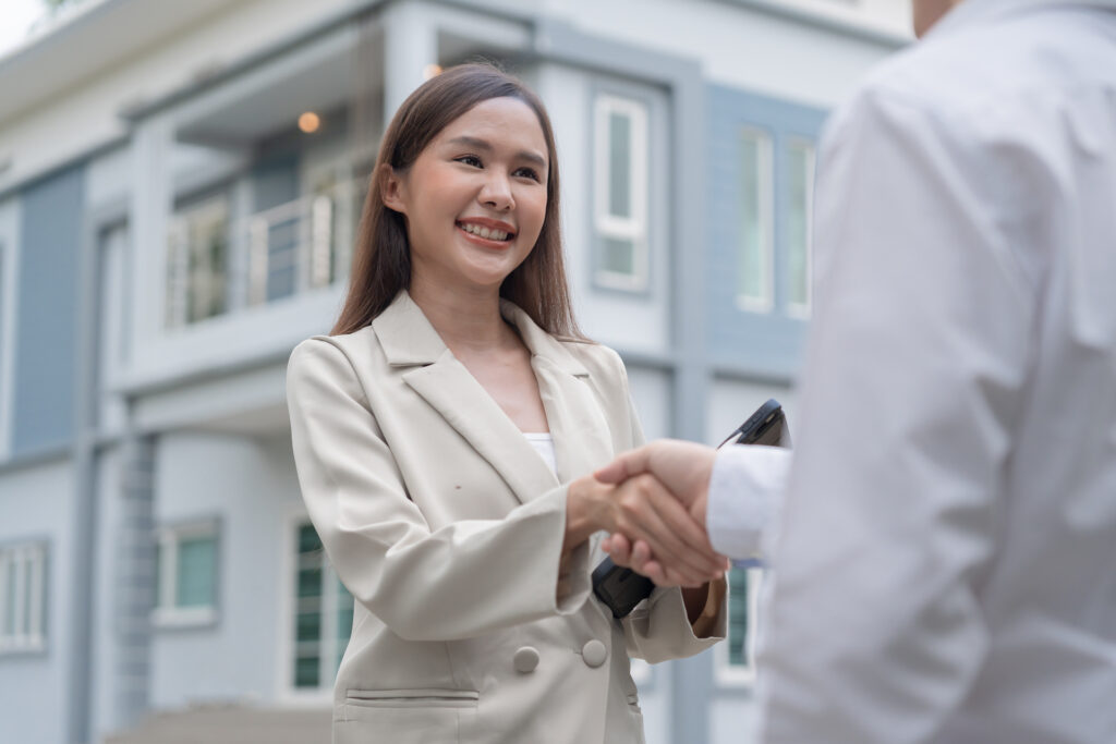 From Hesitant to High-Impact: How to Ask for Referrals (Without Sounding Desperate)