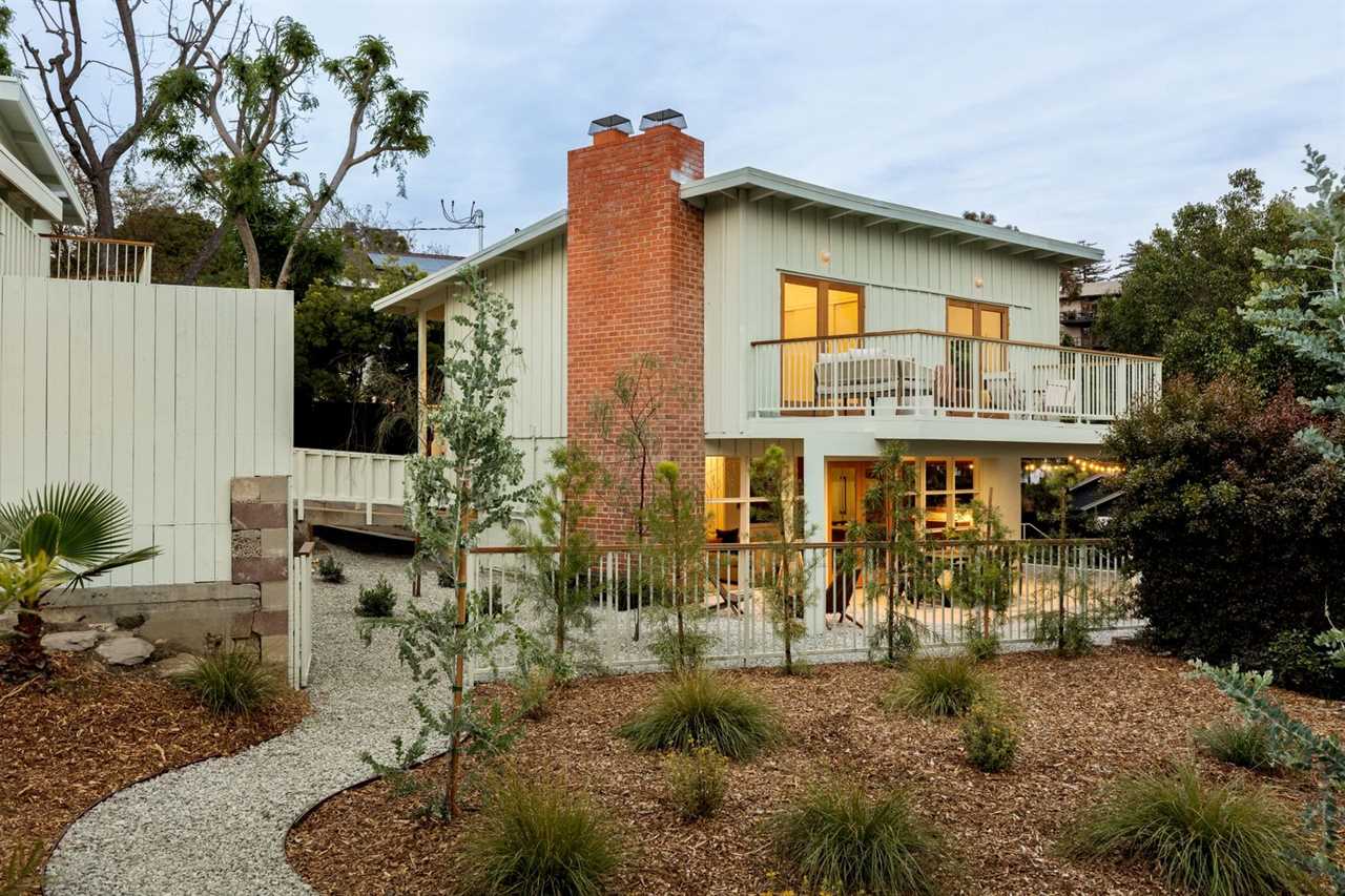 After a Complete Overhaul, This $2.3M L.A. Midcentury Is in Mint Condition