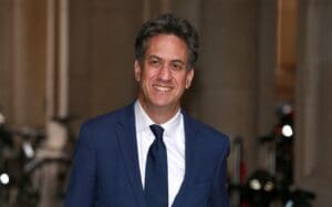 Ed Miliband says Labour will ‘win fight’ against UK net zero critics with offshore wind jobs push