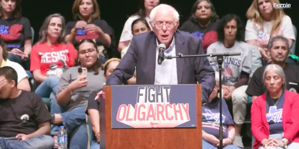 Bernie Sanders Encourages Activists to Obstruct ICE Agents at ‘Fight the Oligarchy’ Rally in Texas (VIDEO)