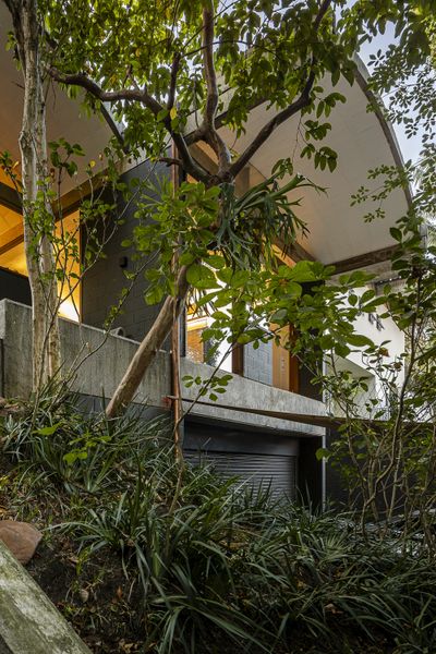 This São Paulo Home Saw a Renovation—But Kept the ’70s Vibes