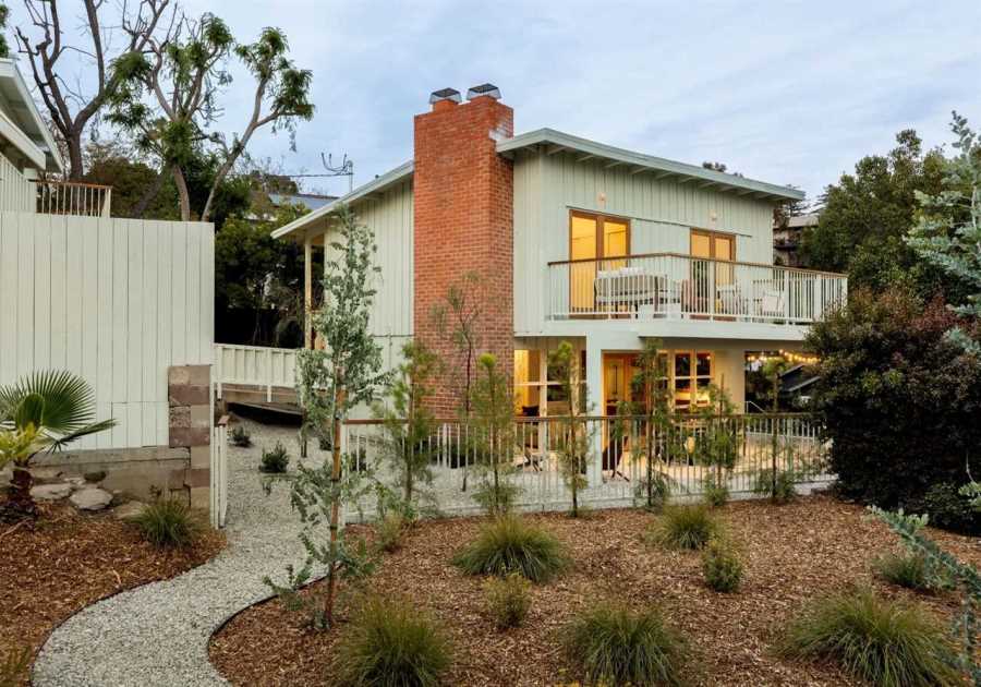 After a Complete Overhaul, This $2.3M L.A. Midcentury Is in Mint Condition