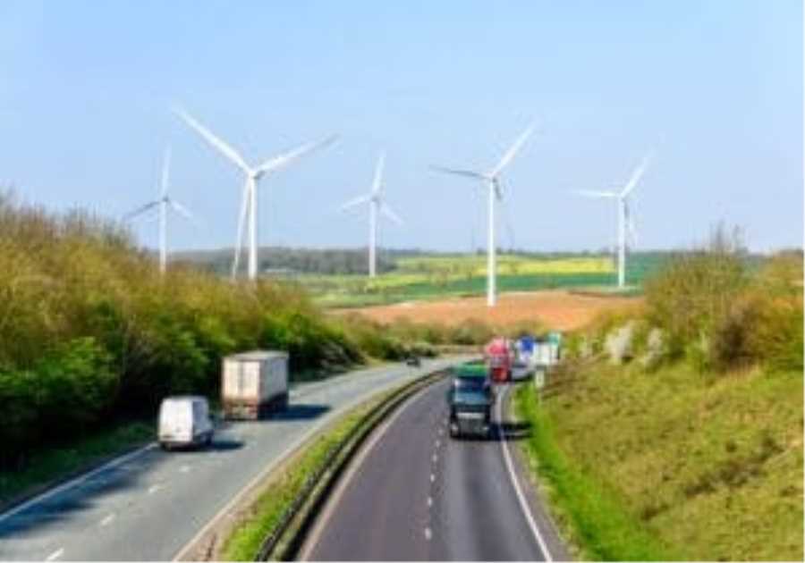 UK slips behind France in race for renewable energy investment as green projects plunge