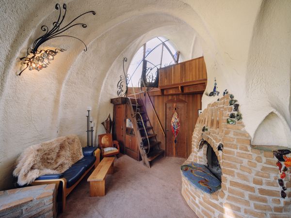 Want to Live Like a Hobbit? This $775K SoCal Home Is Straight Out of Middle Earth