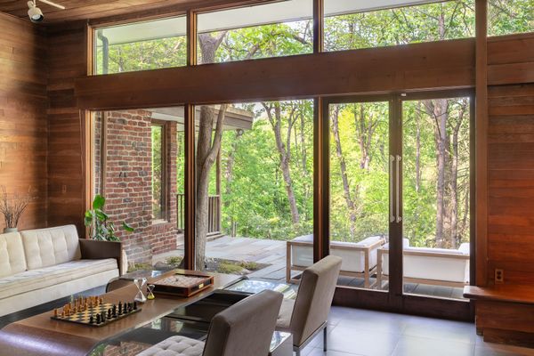 One of Frank Lloyd Wright’s Original Apprentices Designed This $1M Home North of NYC