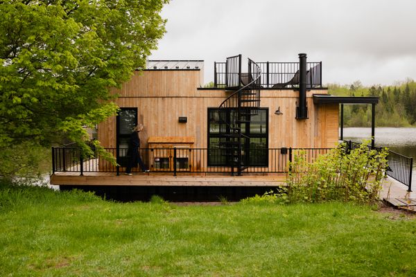 Nicolas Robitaille and Pierre-Luc Routhier designed floating cabins meant to endure all four seasons in Québec. The Minibora cabin sleeps four.