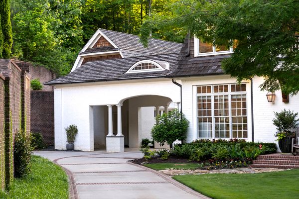 A New England Shingle-Style Home in Atlanta Seeks $5.3M