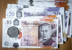 MPs slam HMRC over lack of data on billionaire taxpayers in the UK