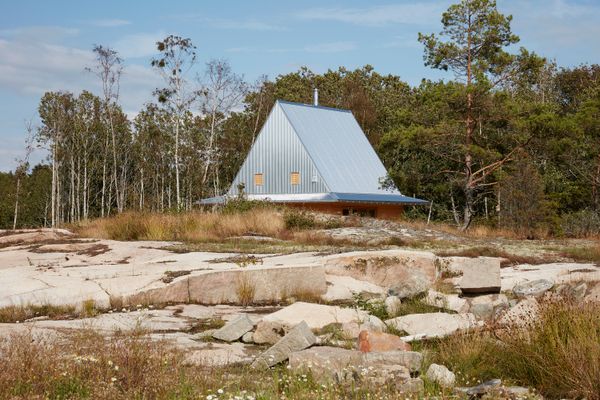 This 605-Square-Foot Swedish Cabin Looks Like It’s Wearing a Witch’s Hat