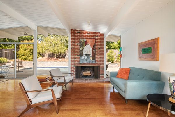 For $1.7M, You Can Scoop Up a SoCal Eichler in Tip-Top Shape