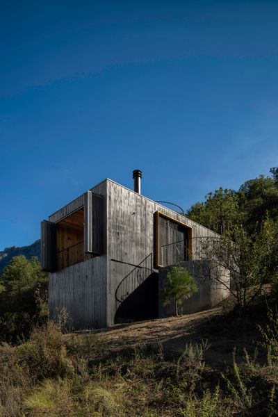 Can Architecture Enhance Nature? A Pair of Complementary Tiny Cabins in Mexico Say Yes