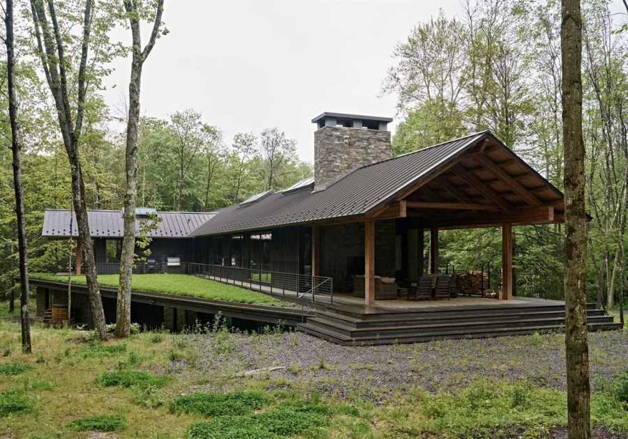 How They Pulled It Off: An Upside-Down House Rises From a 19th-Century Railbed