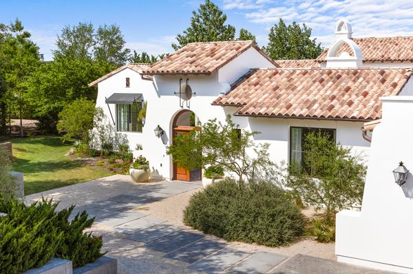 This  Mediterranean Compound Welcomes You to Austin for $5.6M