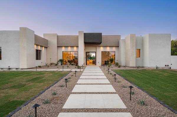 A Desert Oasis in the Heart of Scottsdale Seeks $4.8M