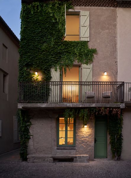 Steel Elements Bring a Sheen to This 1300s French Townhouse