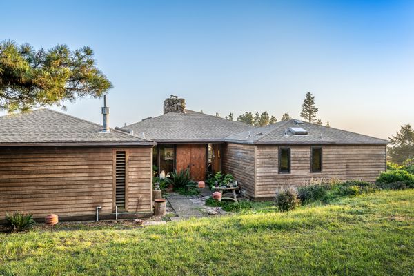 A Rare, Early Sea Ranch Home by Carson Bowler Hits the Market for $2.5M