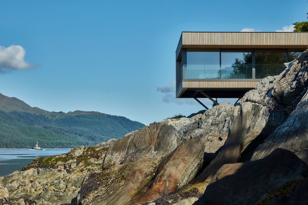 This Scottish Home Gives One Retiree Surreal Waterfront Views