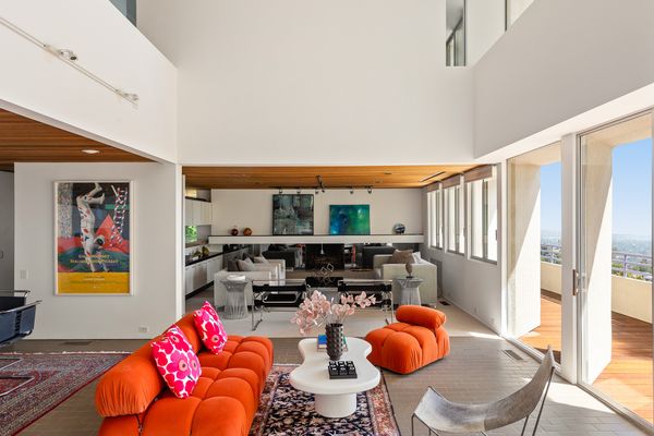 Martin Gelber practiced architecture in LA for decades before his passing in 2019. Notable in the city's design world, hi alma mater, USC, honored him as an Architectural Guild Distinguished Alum.