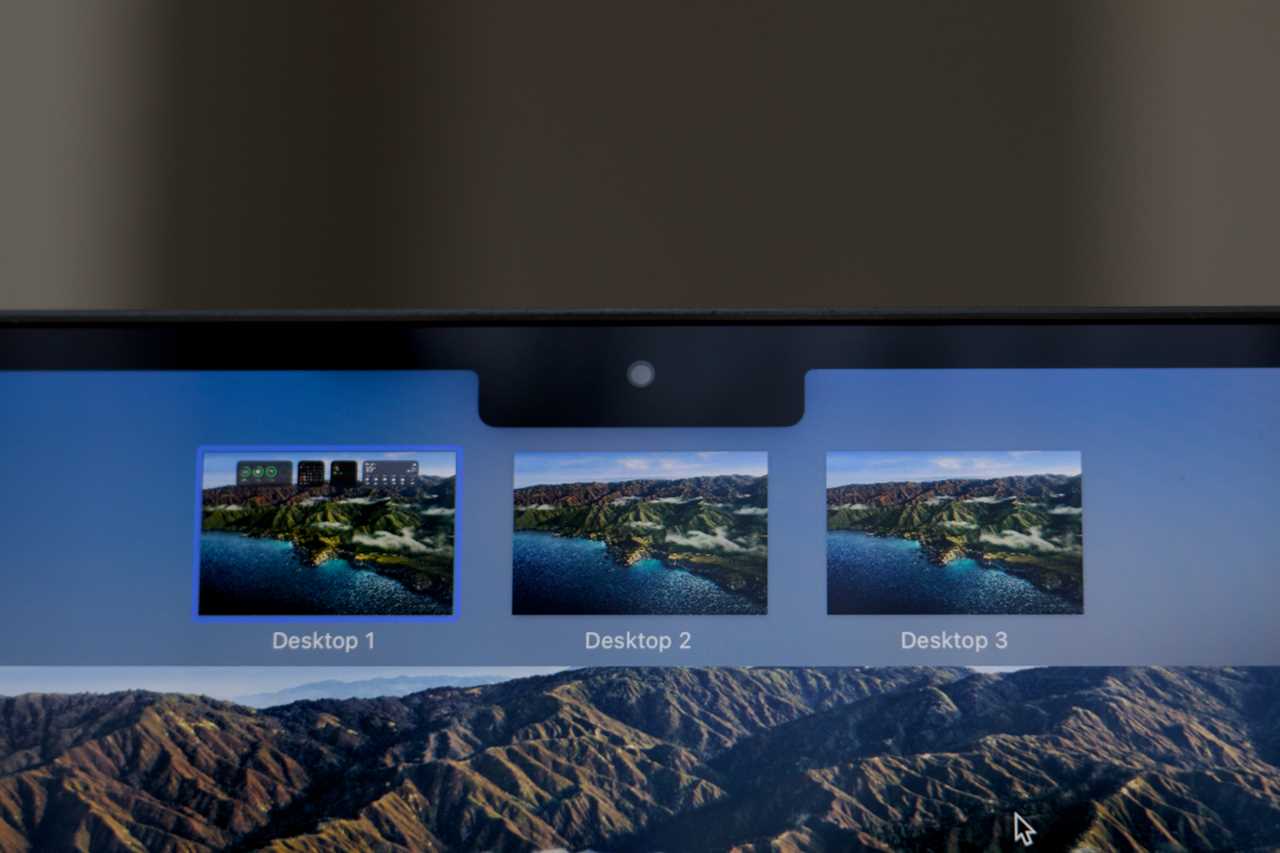 Multiple desktops on macOS
